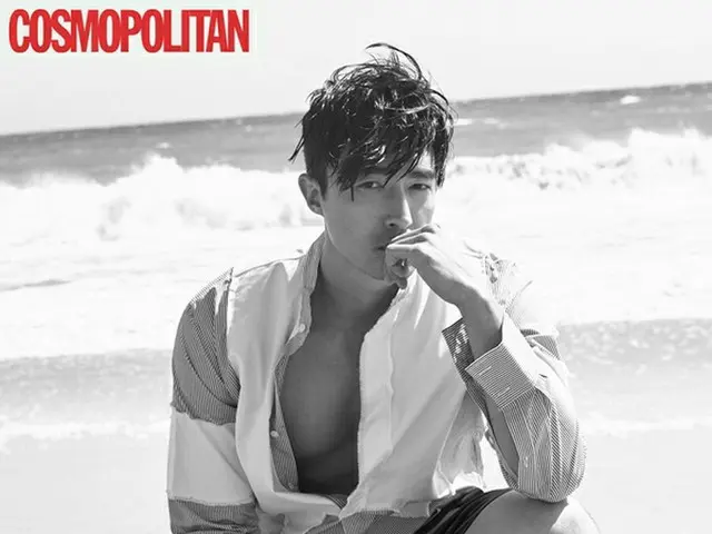 俳優ダニエル・ヘニー、魅力的に年を重ねた今がいちばんカッコいい！