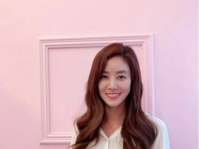 今年51歳にしてこの美貌！女優キム・ソンリョン最強のビジュアルを誇示。