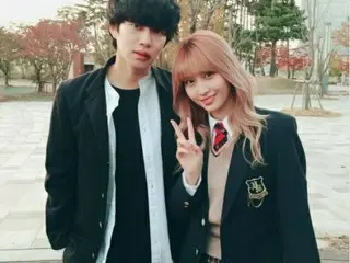 「SUPERJUNIOR」ヒチョル×「TWICE」モモ・・・美男美女の2ショット。