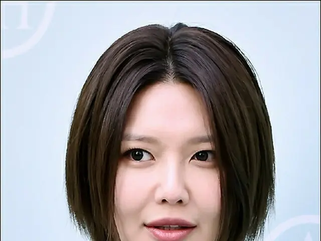 【フォト】「少女時代」スヨン、ファッションブランドのイベントに参加…すっきりボブヘアー
