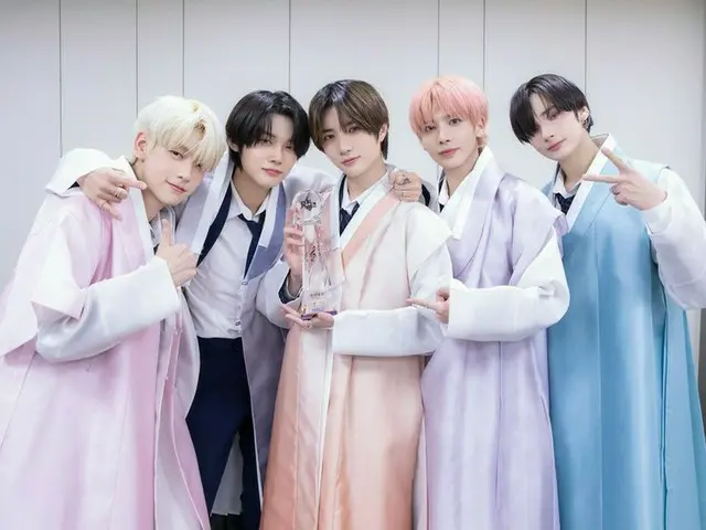 TOMORROW X TOGETHER、5th Mini Albumが「ミュージックバンク」１位＆新曲で音楽番組２冠王