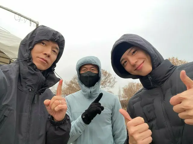 俳優パク・ボゴム、近況公開…雨が降ってもランニング
