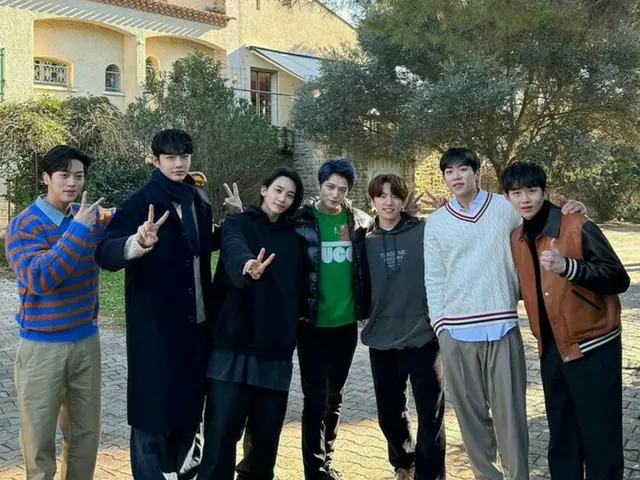 キム・ジェジュン、「SEVENTEEN」ジョンハン＆ディノら「魔法のランプ」の共演者たちと仲のいい姿公開…”愛する弟たち、おかげで幸せだった”