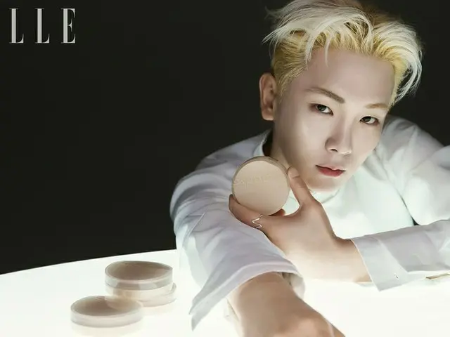 「SHINee」KEY（キー）、シックでカリスマあふれるグラビア＆インタビュー公開…“バラエティと音楽活動は両立できる”
