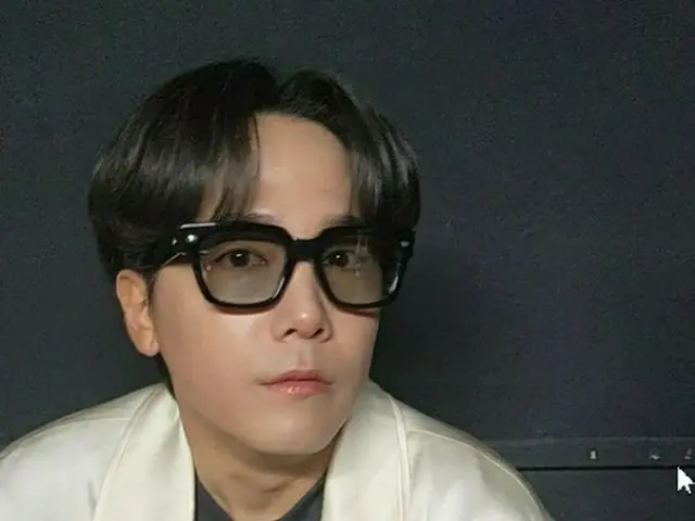 「FTISLAND」イ・ホンギ、不愛想な表情でシックに…完成した都市男（チャドナム）
