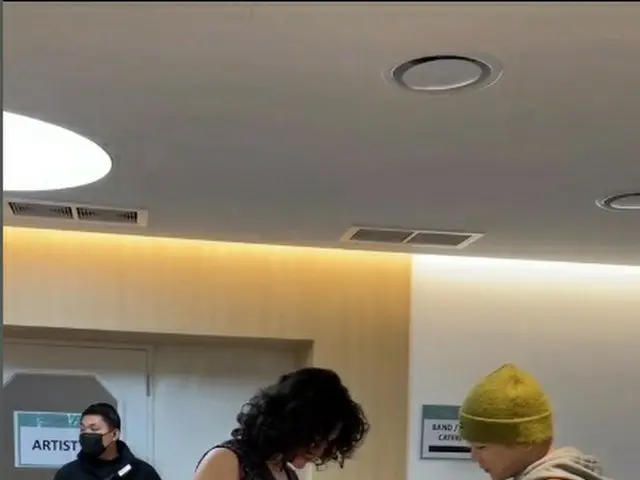 「SHINee」KEY（キー）、来韓中のコナン・グレイに自身の「Killer」のアルバムをプレゼント…“who hates conan”（動画あり）