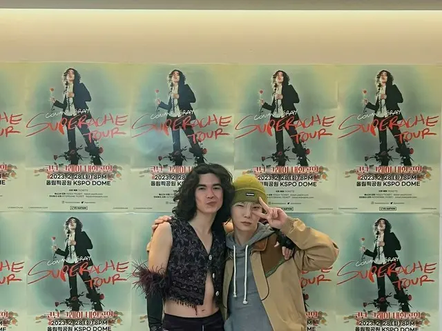 「SHINee」KEY（キー）、コナン・グレイの来韓コンサートを観覧してツーショットを公開!!