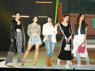 KARA、美脚＆美ウエスト＆美胸元　美しさ溢れるランウェイ