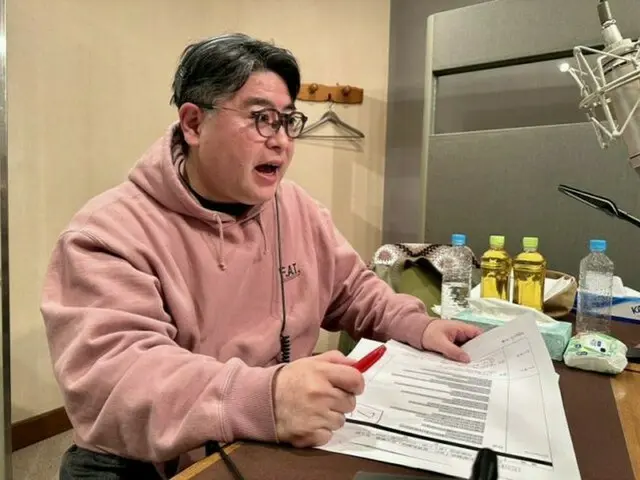 雪の中の竹馬散歩に皆川猿時も“尾形マジック”と感動！『パンサー尾形の竹馬散歩』
