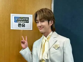 「SHINee」オンユ、「M COUNTDOWN」出演認証ショットを公開…ニコル（KARA）からもらったCDも