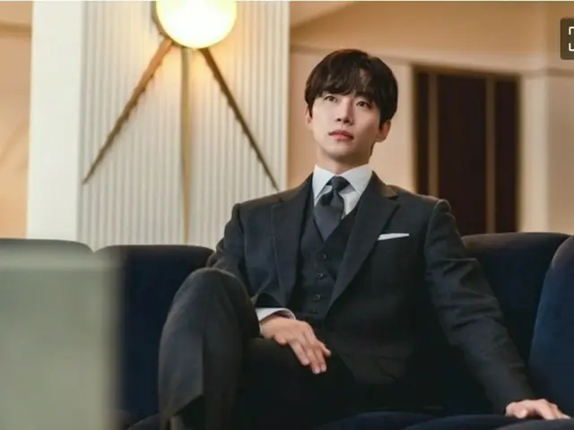 ジュノ（2PM）、「キング・ザ・ランド」のスチール公開…スーツ姿にキュンキュン