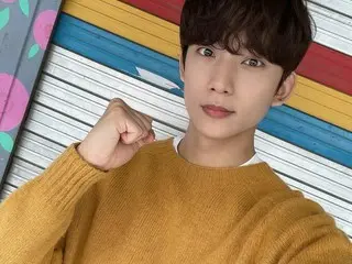 「B1A4」ゴンチャン、金曜日を幸福で満たすビジュアル…“ウォニョンが会いに行きます”