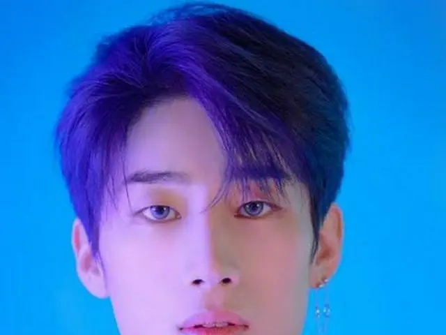 「VICTON」ハン・スンウ、招集解除後初のグラビアを公開…ベトナム・ダナンで見せた男性美あふれる姿