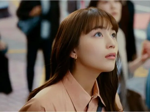 川口春奈がゲームの世界に飛び込む！スクランブル交差点が舞台のTVCM公開