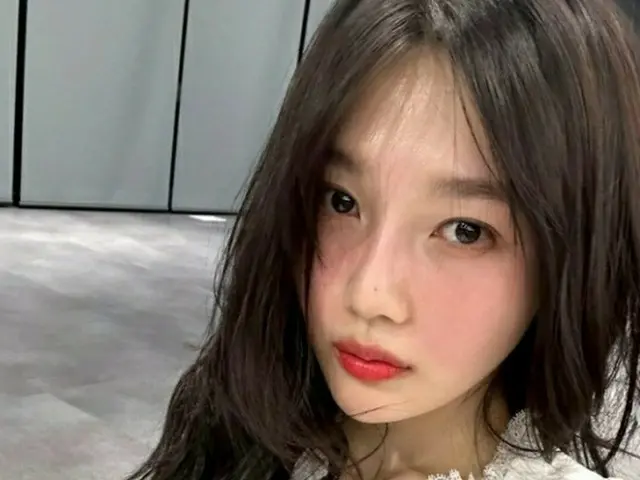 「Red Velvet」ジョイ、赤いほっぺで清純美が爆発