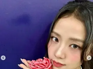 「BLACKPINK」ジス、『花』1位に胸がいっぱい…ハッピーで清純な近況
