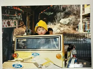 俳優イ・ジョンソク、子どもの日にかわいい子どもの頃の写真を公開！…“この日楽しかった”