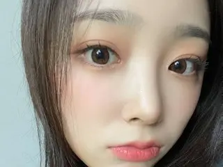 ドアップショットと鏡撮りが好きそうな女性アイドル