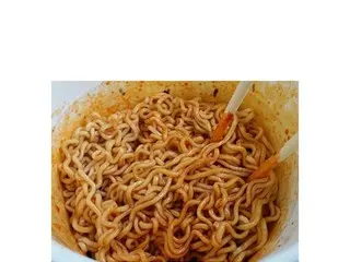 プルダックポックンミョンを水なしで完食可能VS不可能？！