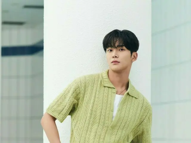 「SF9」ロウン、夏のデートにぴったりな彼氏ルック…ときめき誘う