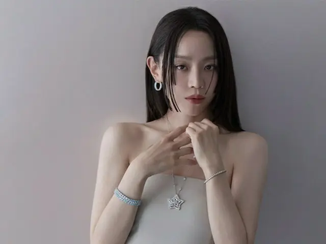 女優シン・ヘソン、黒髪ロングのサラサラヘアで美貌爆発「破格的な役をしてみたい」