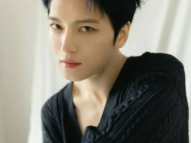 キム・ジェジュン、吸い込まれそうな眼差しとビジュアル
