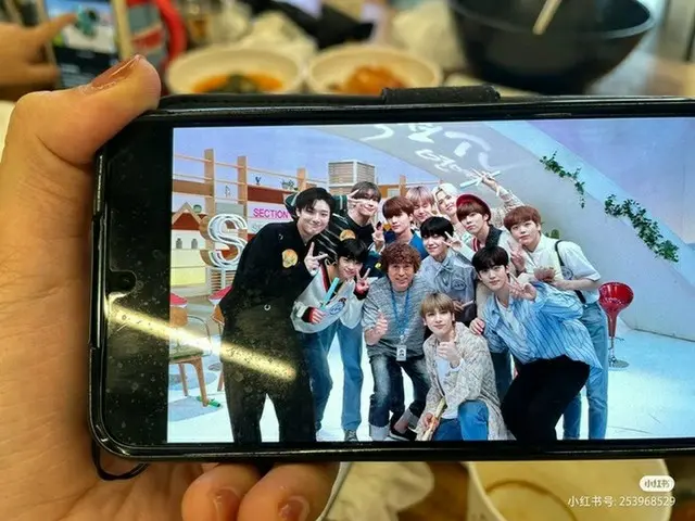“3年前に解散”プデュ出身「X1」の未公開グループ写真が公開される…