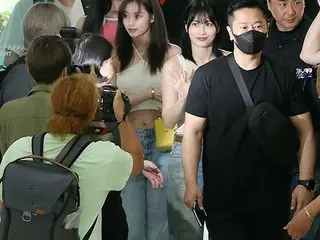 「TWICE」ミナ＆サナ＆モモ、夏の暑さを吹き飛ばす爽やかさ