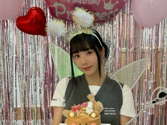 歌手クォン・ウンビ、誕生日イベント成功裏に終了…ソンピョンの逆プレゼントにファン愛爆発