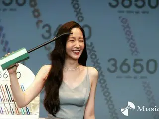 「キム秘書」パク・ミニョン緊急来日、美肌披露　美ロングまつげで「目の輝きを活かした演技」