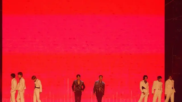 東方神起のステージにRIIZEがサプライズ登場　東京ドームが興奮の坩堝と化す