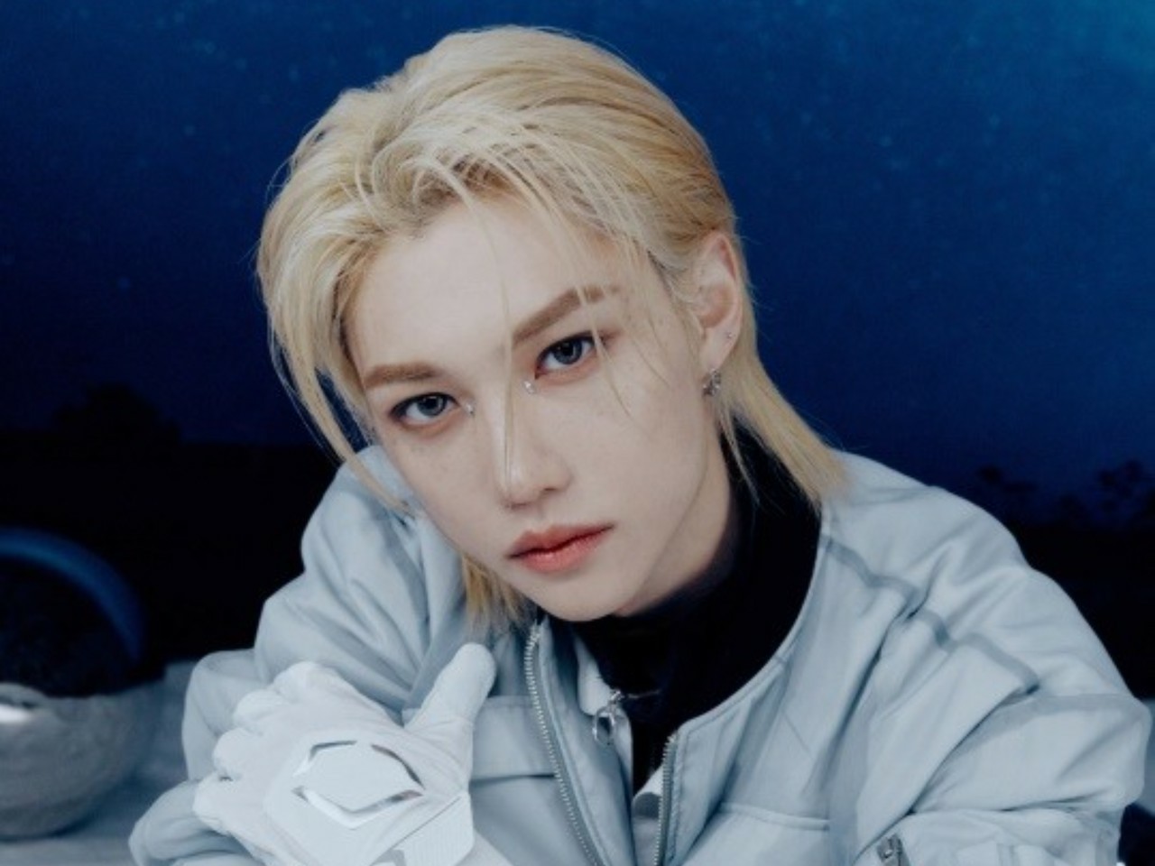 Stray Kids」フィリックス、休暇中にラオスでボランティア活動…日ごろ