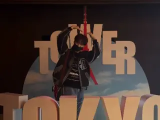 ジェジュン、東京タワーのフォトスポットでセルフ撮影を楽しむキュートな姿（動画あり）