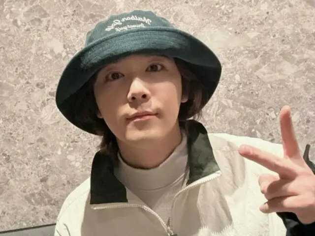 「FTISLAND」イ・ホンギ、キュートなピースでYouTubeをPR（動画あり）