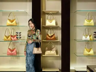 【動画】TWICEチェヨン、エトロ銀座本店に来店　2024春夏コレクション披露