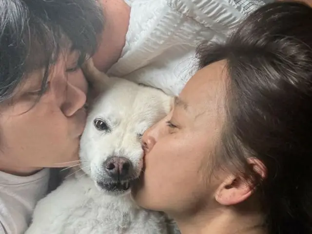 イ・サンスン＆イ・ヒョリ夫婦、愛犬との家族写真…癒しの日常