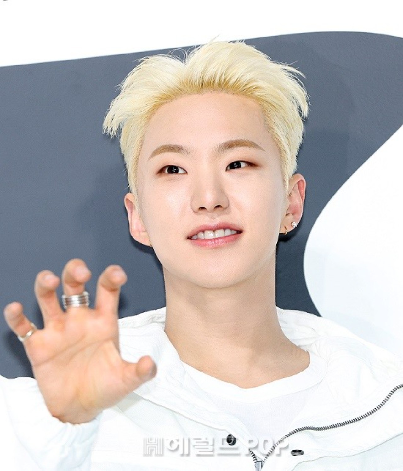 フォト】「SEVENTEEN」ホシ、「ILLIT」、グローバルブランドの