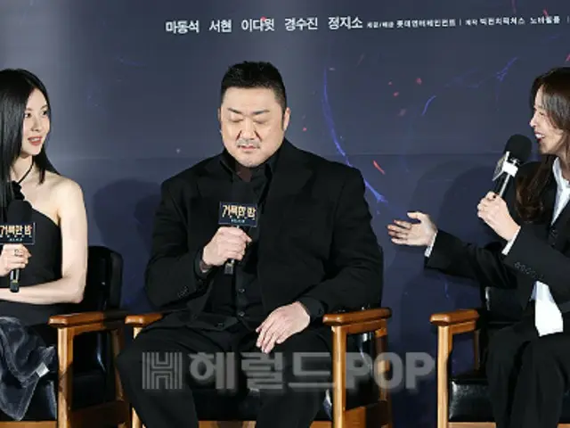 【フォト】マ・ドンソク＆「少女時代」ソヒョン＆キョン・スジン＆チョン・ジソ＆イ・ダウィ、映画「聖なる夜： デーモン・ハンターズ」の制作発表会に出席