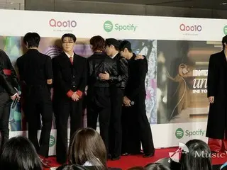 ATEEZ「INGALIVE」レカペ登場、コール＆レスポンスでファンミ状態