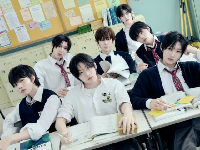 JYP新人「KickFlip」カムバック、「Kick Out, Flip Now！」のスクールルックコンセプトフォトを公開