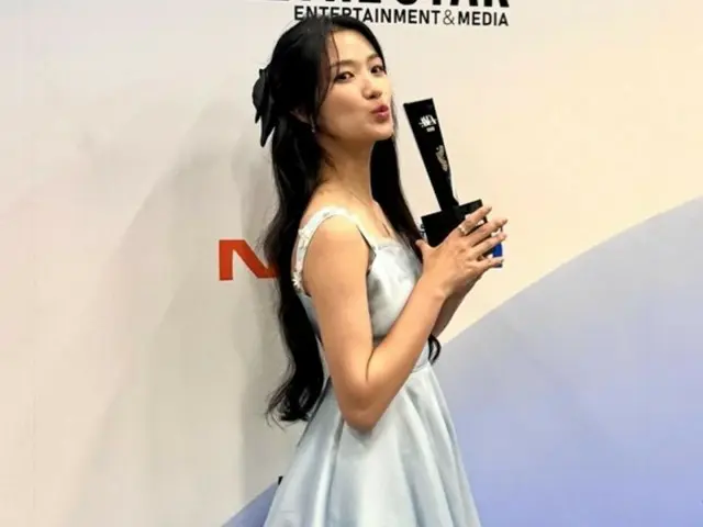 キム・へユン、プリンセスのような美貌…愛らしさ満点