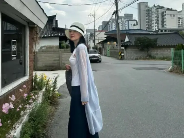 イ・ヨンエ、作品終えて休暇へ…「”ヘッダ・ガーブレル”送って、ただ休み」