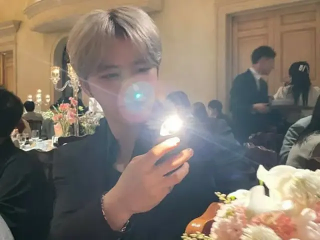 ジェジュン、花より美しく光よりまぶしい…「ブーケを受け取りました」