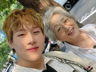 「MONSTA X」ジュホン、“9年の縁”女優キム・ヨンオクと弘大でデート…“僕には先生が女友達”