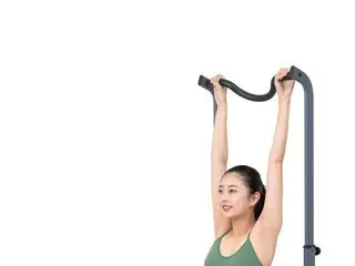 「ReSTReTCH」が新型ぶら下がりチェアを発売