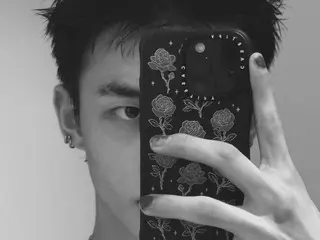 「Stray Kids」ヒョンジン、舞台の外のもう一つの才能…“ファン画伯”の芸術センス