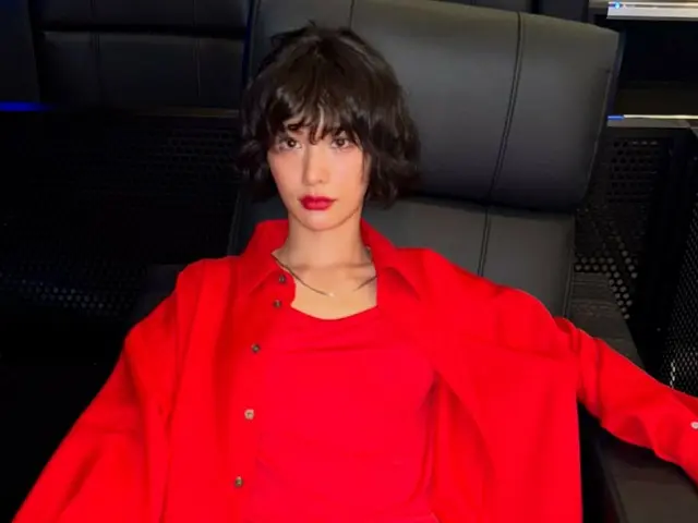 ナナ（AFTERSCHOOL）、誰にも真似できない独創的なオーラ…“ナナ in レッド”