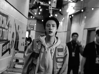 「BTS」JIN、アナハイム公演のビハインドカット＆wootteoとのツーショット公開