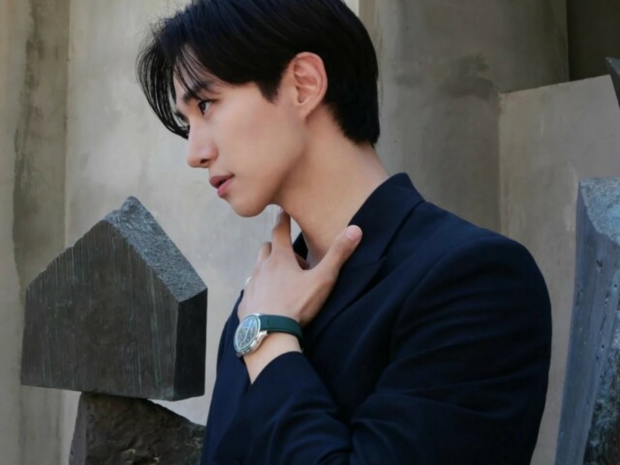 2PM」ジュノ、ビハインドカットもまぶしい…斜めから撮っても芸術