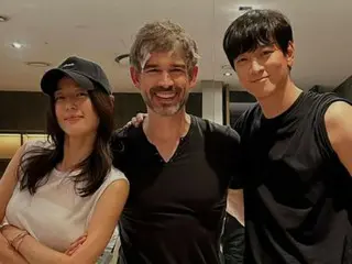 カン・ドンウォン＆チョン・ジヒョン、「北極星」共演ハリウッド俳優がスリーショット公開